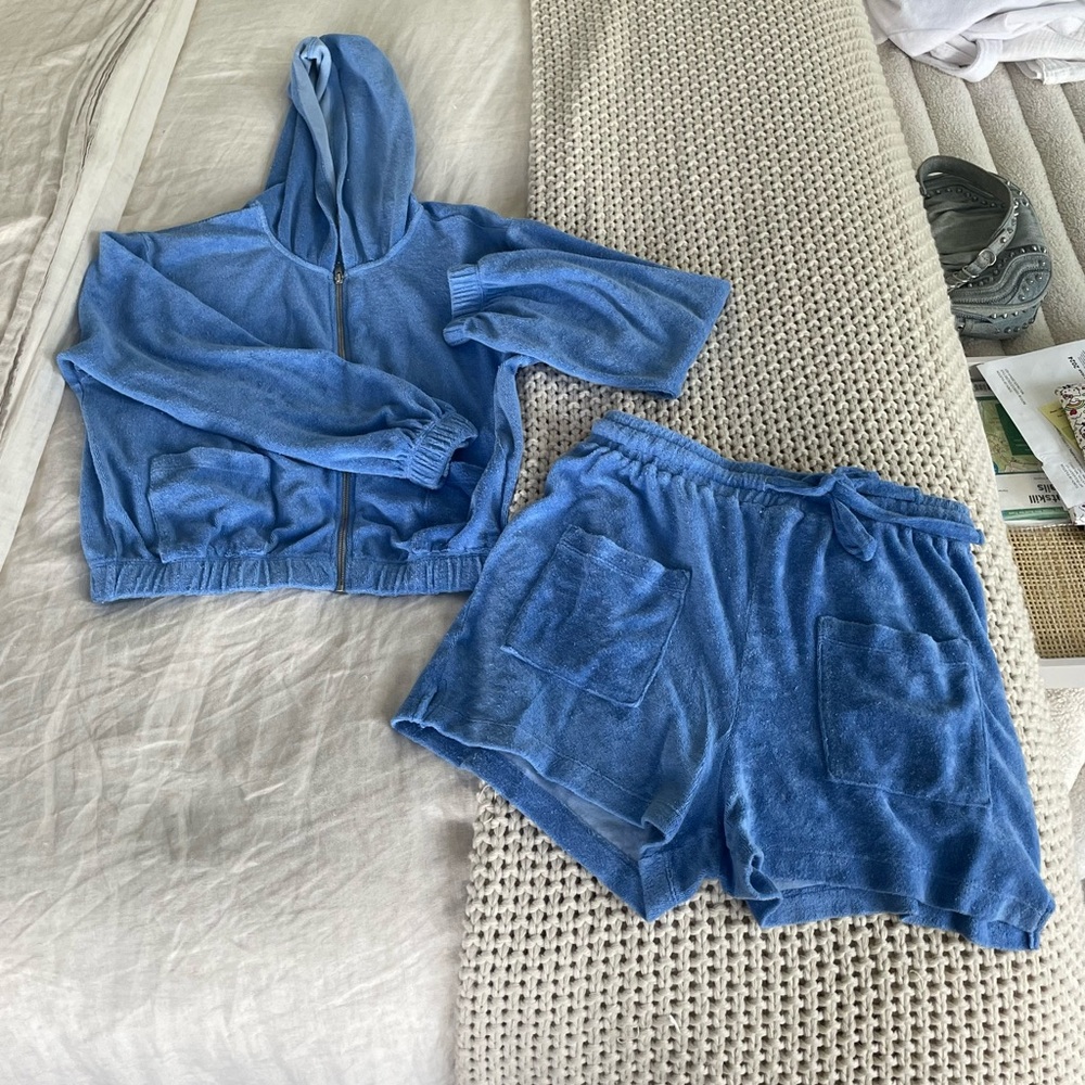 t.la Matching Shorts + Cropped Zip Up Set